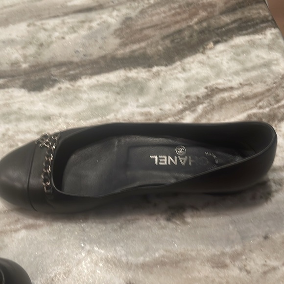 Chanel flats minimal wear cute timeless - Picture 5 of 8